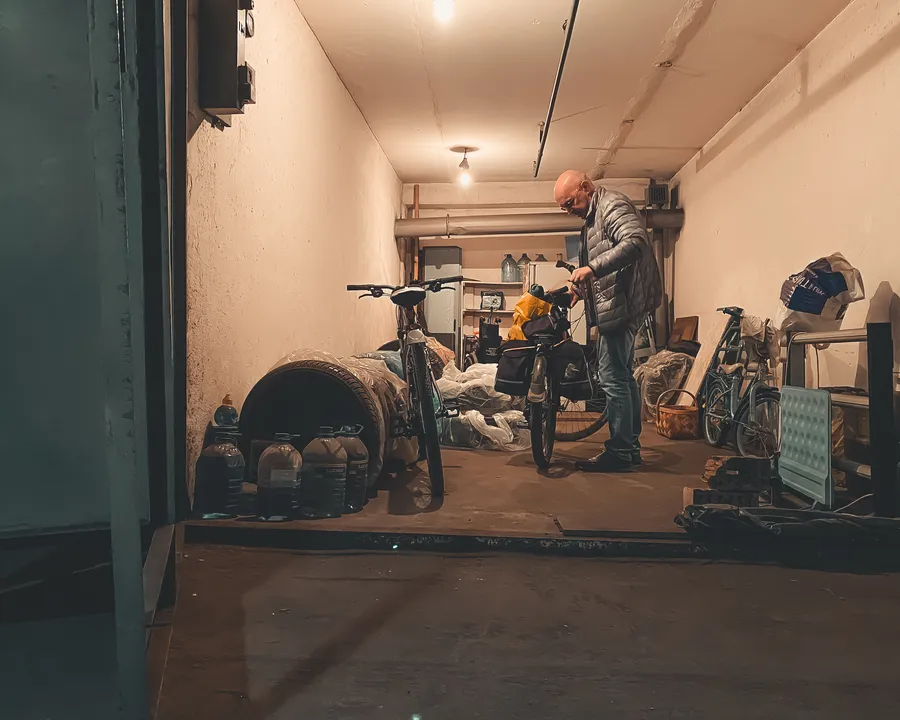 jak zabezpieczyć rower na zimę