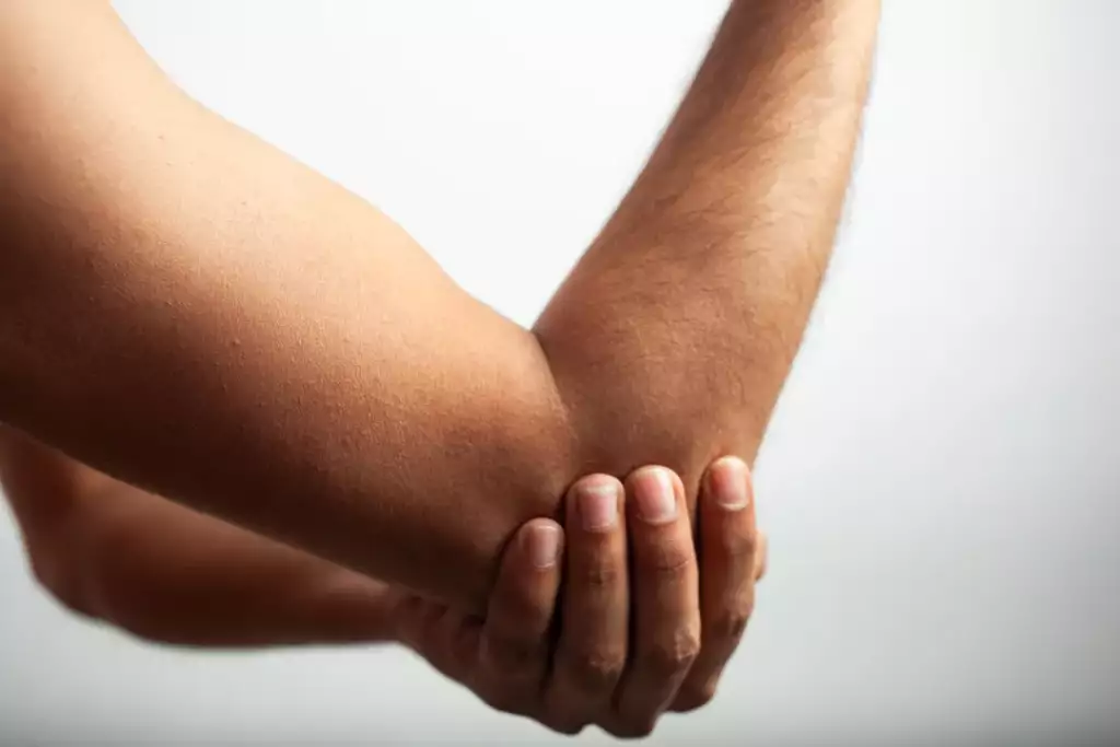 objawy łokcia golfisty