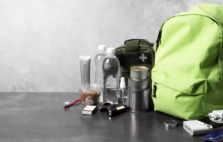 jak spakować plecak ucieczkowy