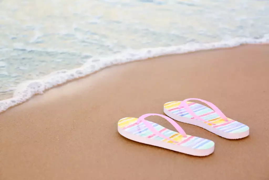 jakie klapki na plażę