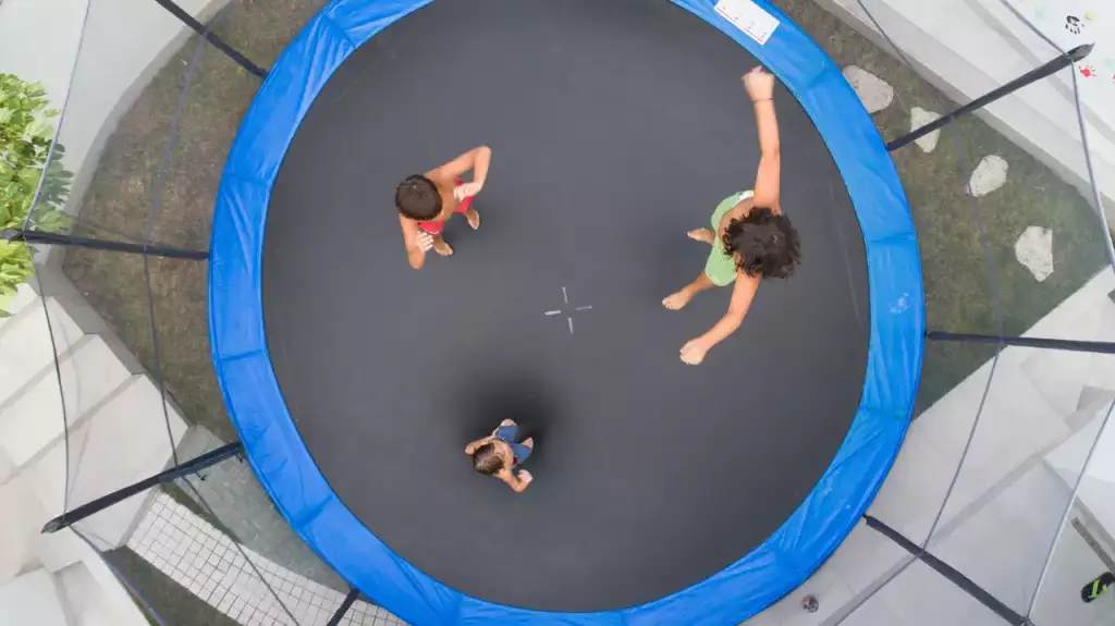 jaka trampolina do ogrodu
