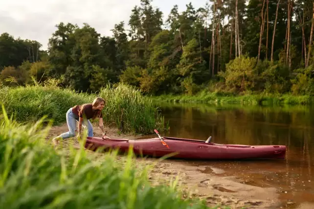 co zabrać na kajaki