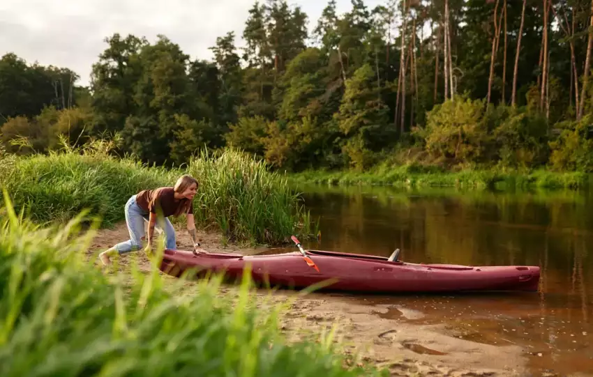 co zabrać na kajaki