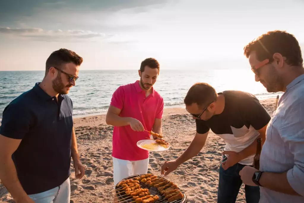 czy można robić grilla na plaży
