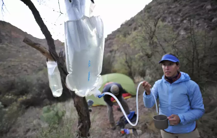 jaki filtr turystyczny do wody