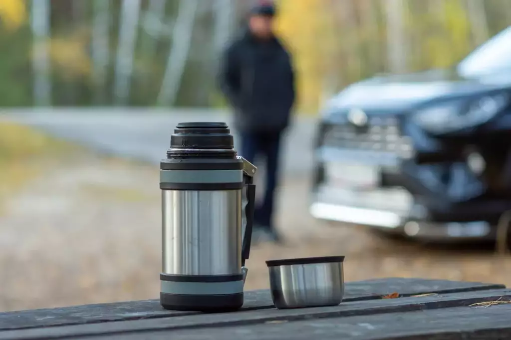 jaki termos turystyczny wybrać