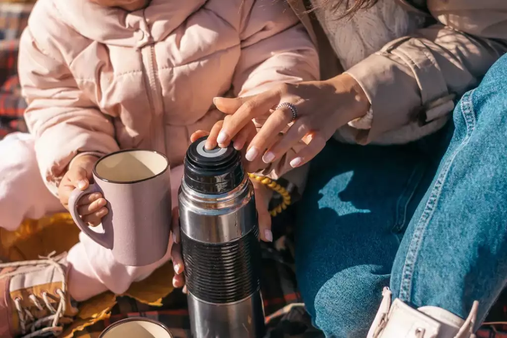 jaki termos turystyczny wybrać