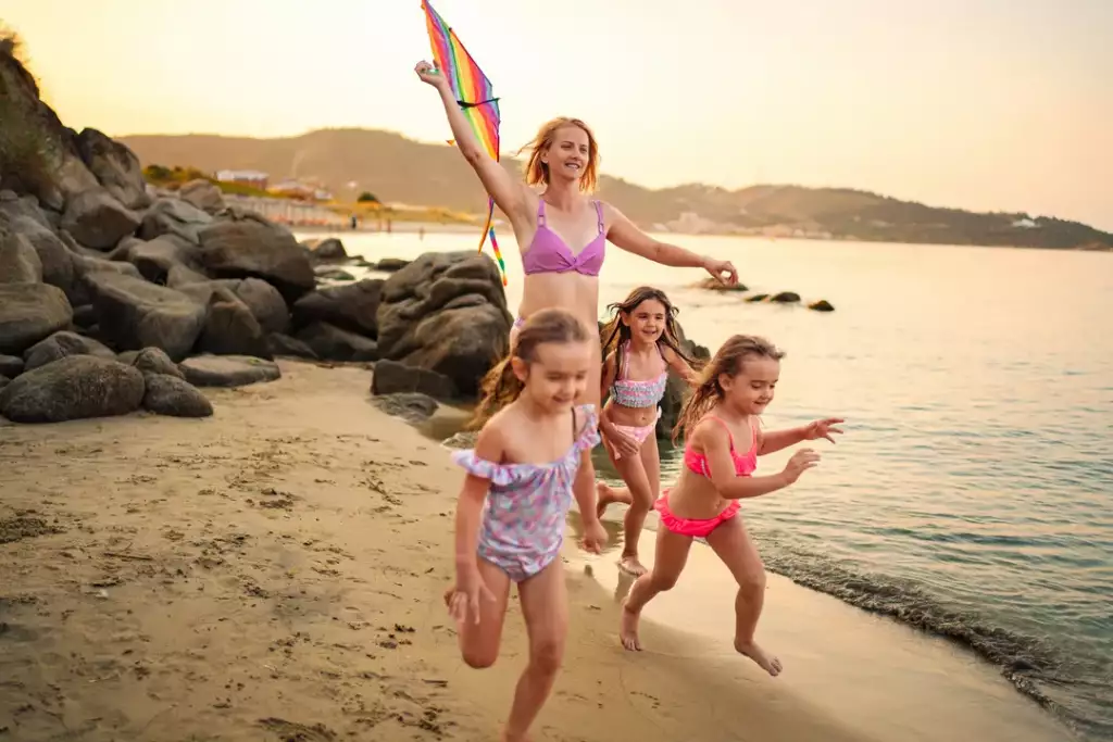 co można robić z dziećmi na plaży