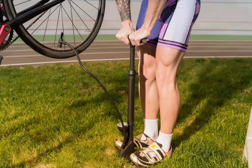 jaka pompka do roweru - pompka podłogowa