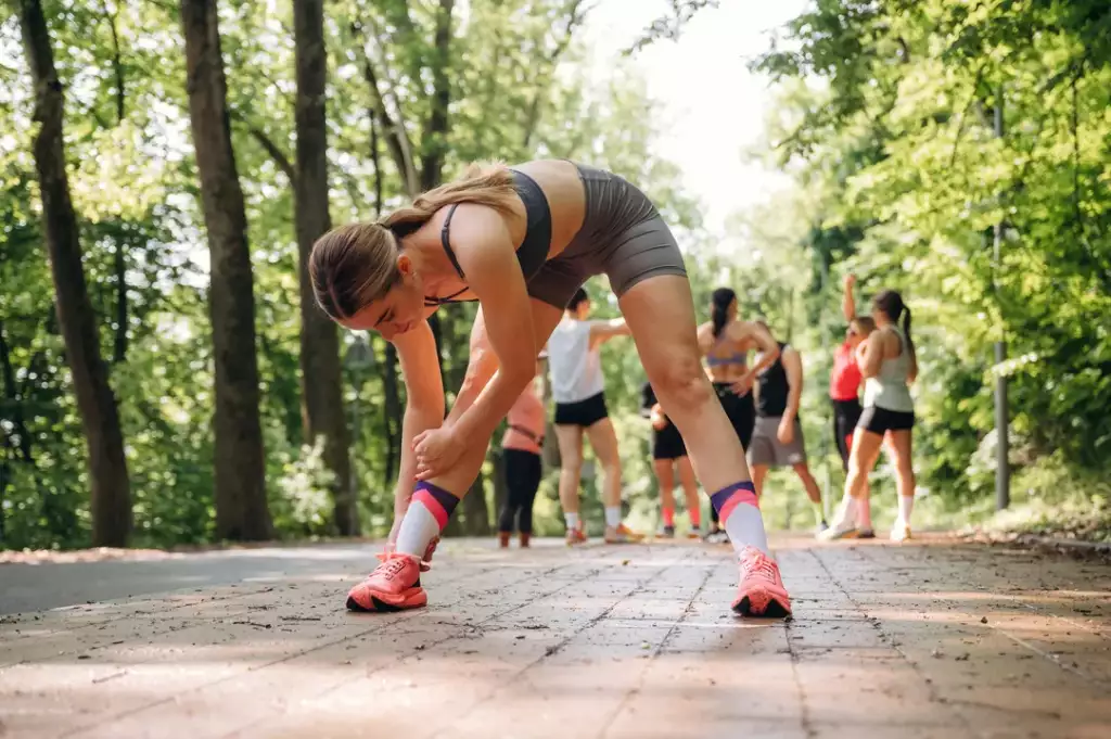 jaka rozgrzewka przed bieganiem