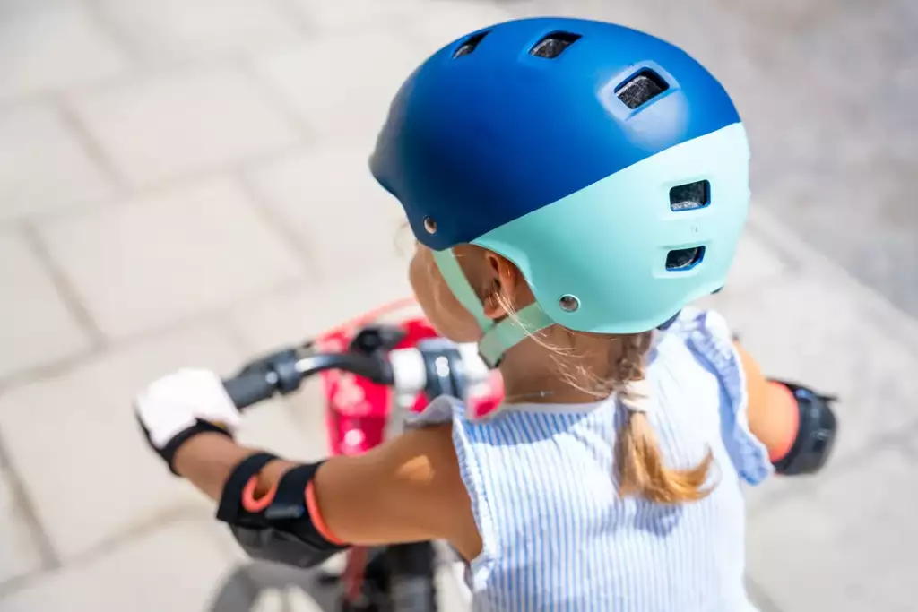obowiązek kasku rowerowego dla dzieci do 16 roku życia
