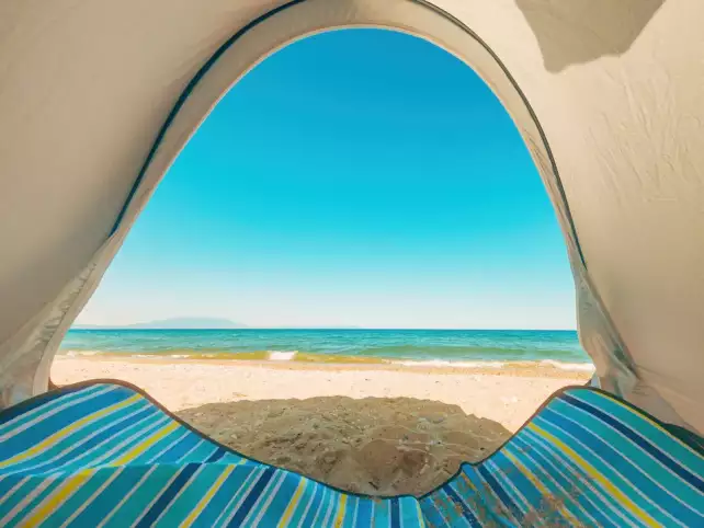 jak złożyć namiot plażowy