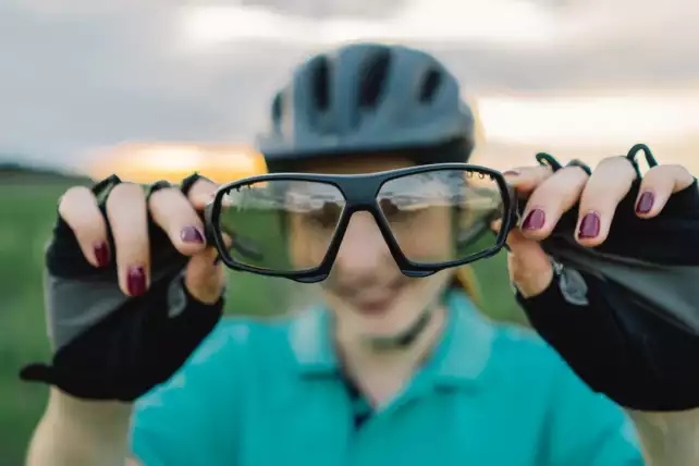 jakie okulary na rower