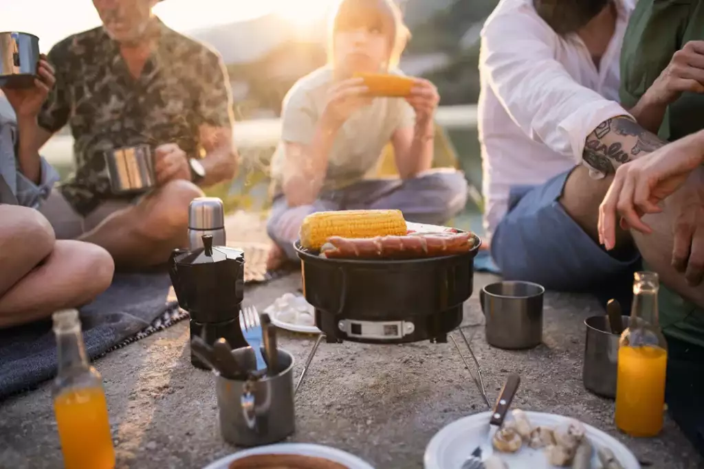 jedzenie na campingu - gotowanie na kempingu