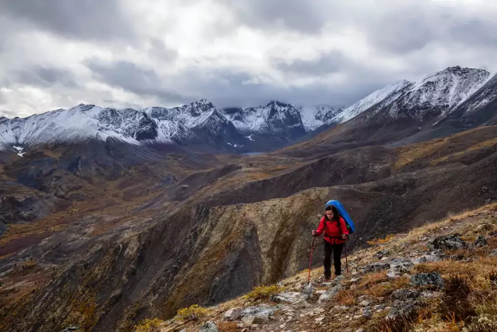 co zabrać na trekking w góry