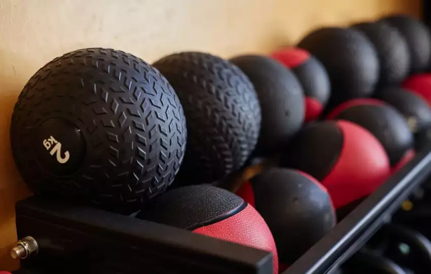 slam ball - ćwiczenia