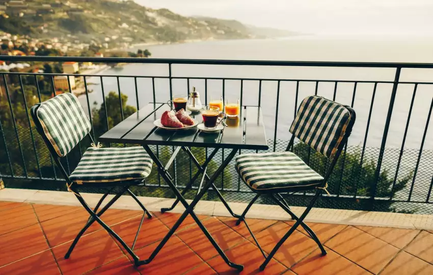 jakie meble na balkon