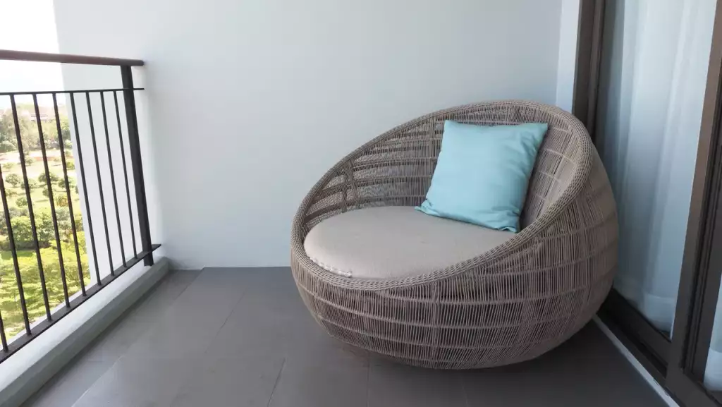 jakie meble na balkon w bloku