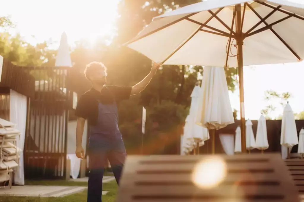 jak zamontować parasol ogrodowy