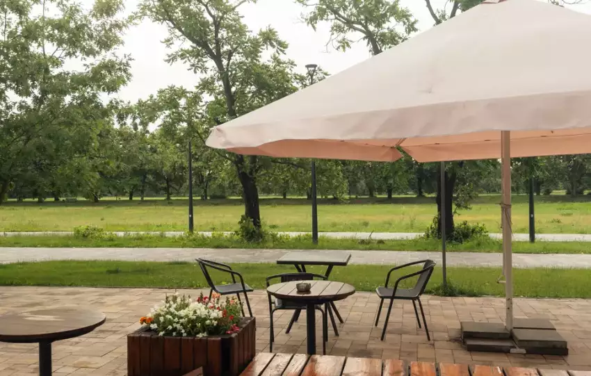 jaka podstawa pod parasol ogrodowy