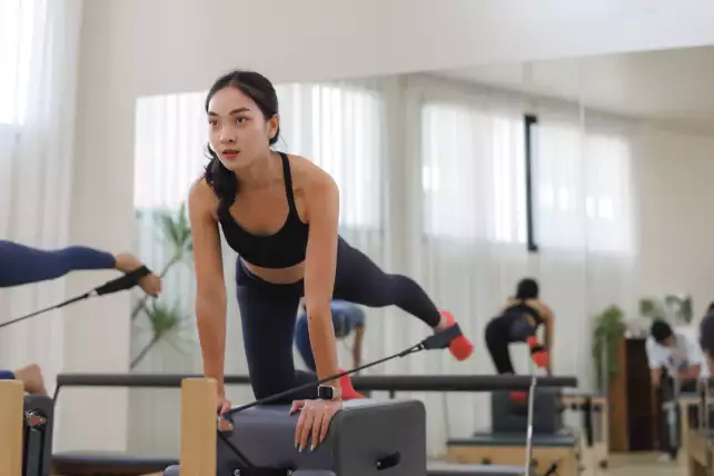 co daje pilates