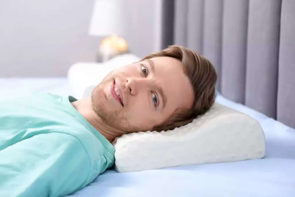 jak spać na poduszce ortopedycznej