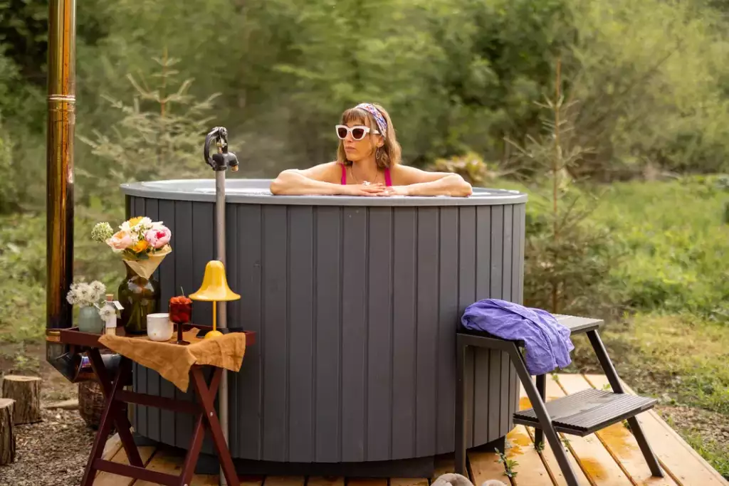 na czym postawić jacuzzi ogrodowe